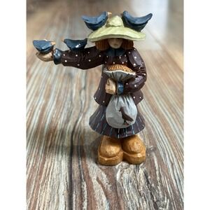 WILLIRAYE STUDIO Folk Art "Lady Feeding Bluebirds " WW2731 4"